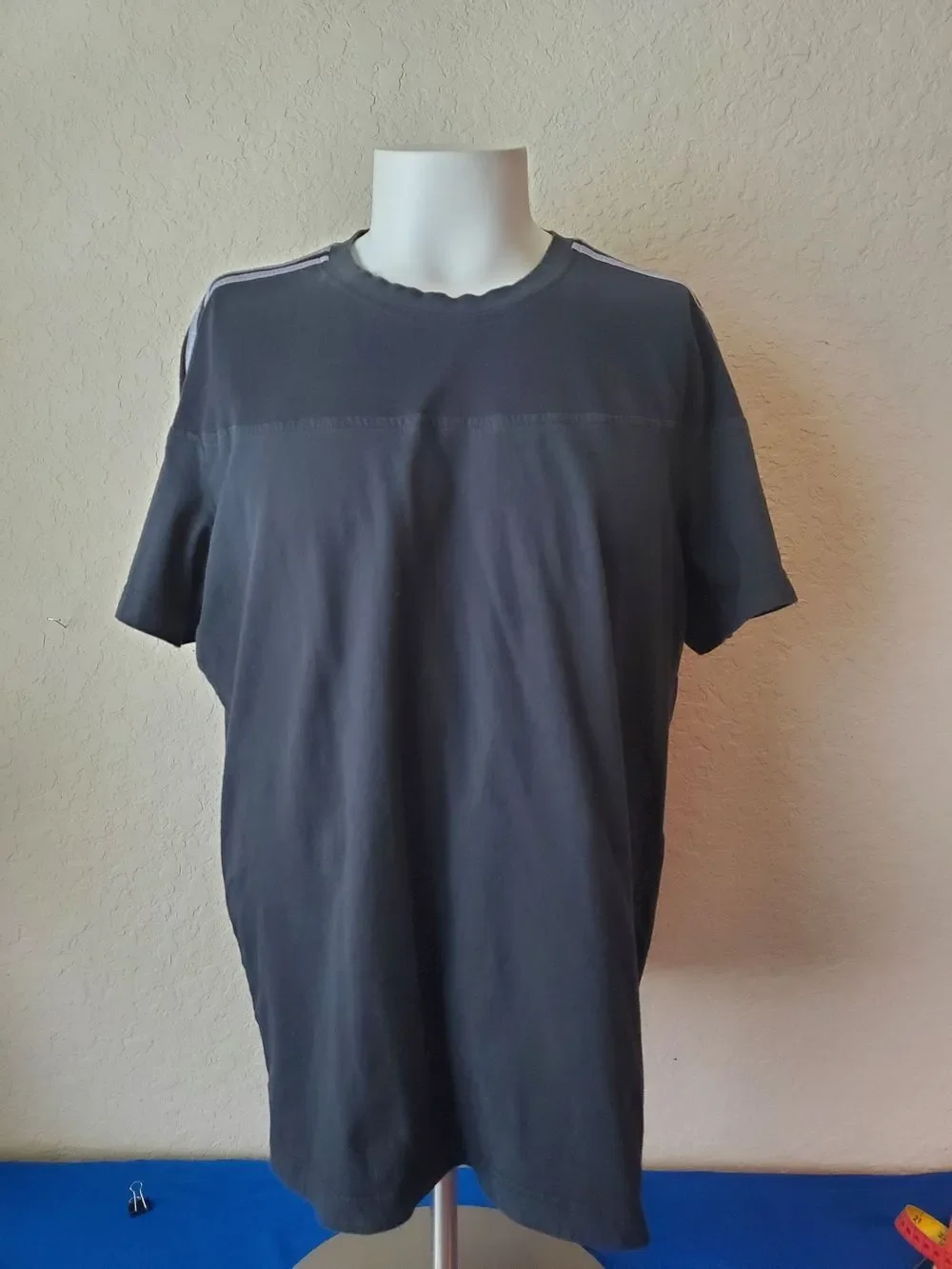 Adidas Men's Size 2XL Black Short Sleeve T-Shirt 3-Stripe Crew Neck Sportswear